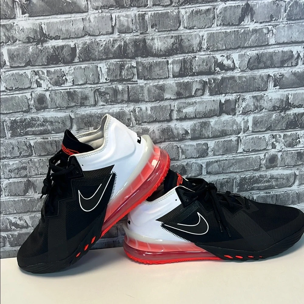 Nike LeBron XVIII 18 Low Heart of Lion Black‎ White Crimson